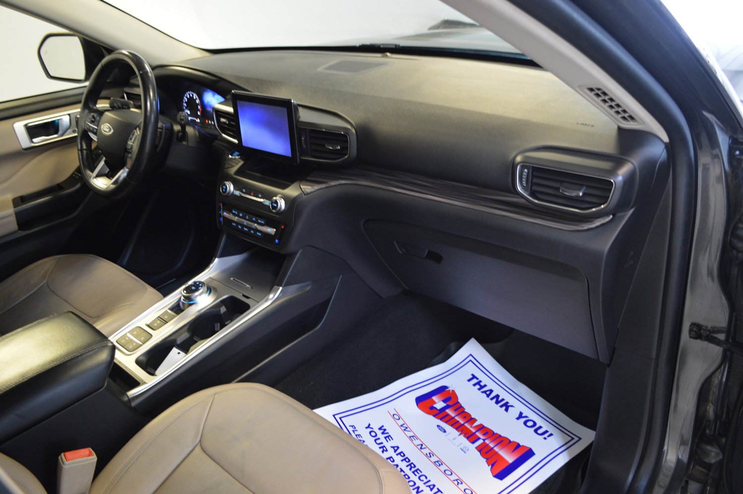 Used 2020 Ford Explorer Limited w/ Class III Trailer Tow Package image 10