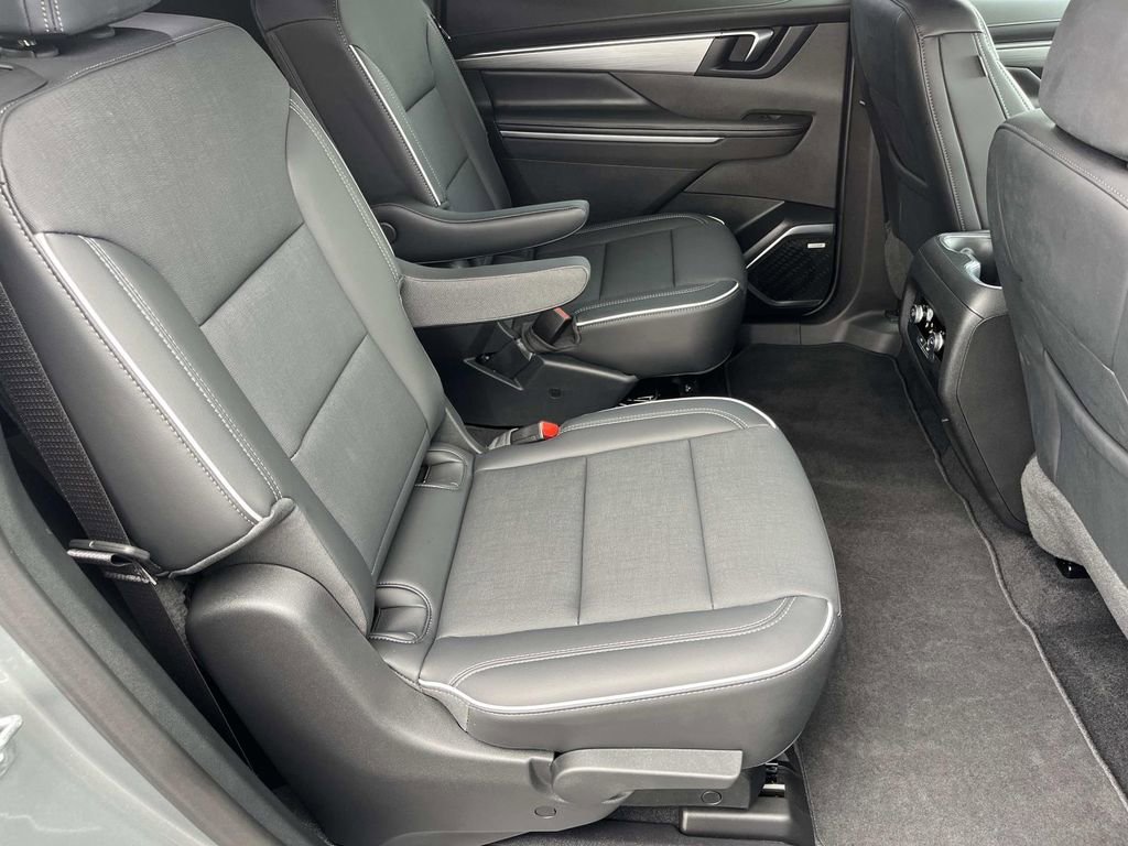 Certified 2025 Buick Enclave Preferred w/ Super Cruise Package image 28