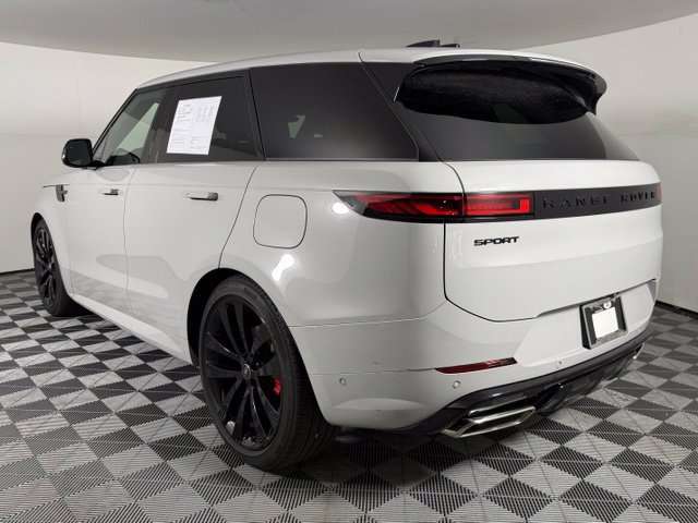 Used 2025 Land Rover Range Rover Sport Dynamic SE AWD/4WD image 4