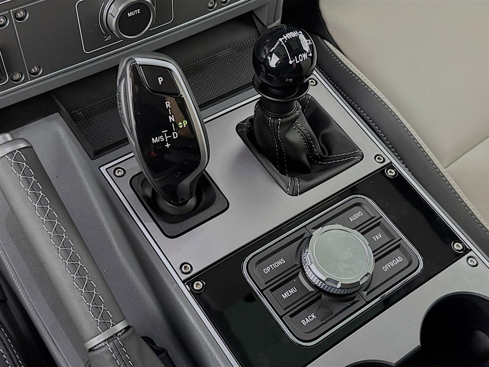 Used 2025 INEOS Grenadier Fieldmaster Edition image 17