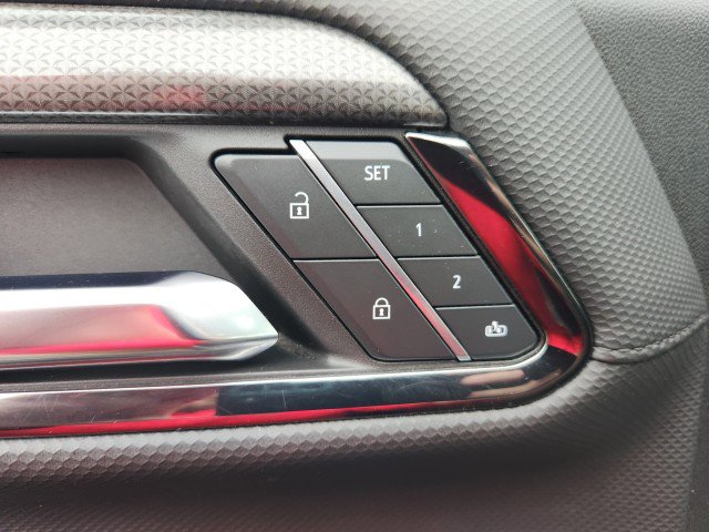 Used 2024 Chevrolet Silverado 1500 ZR2 w/ Technology Package image 39