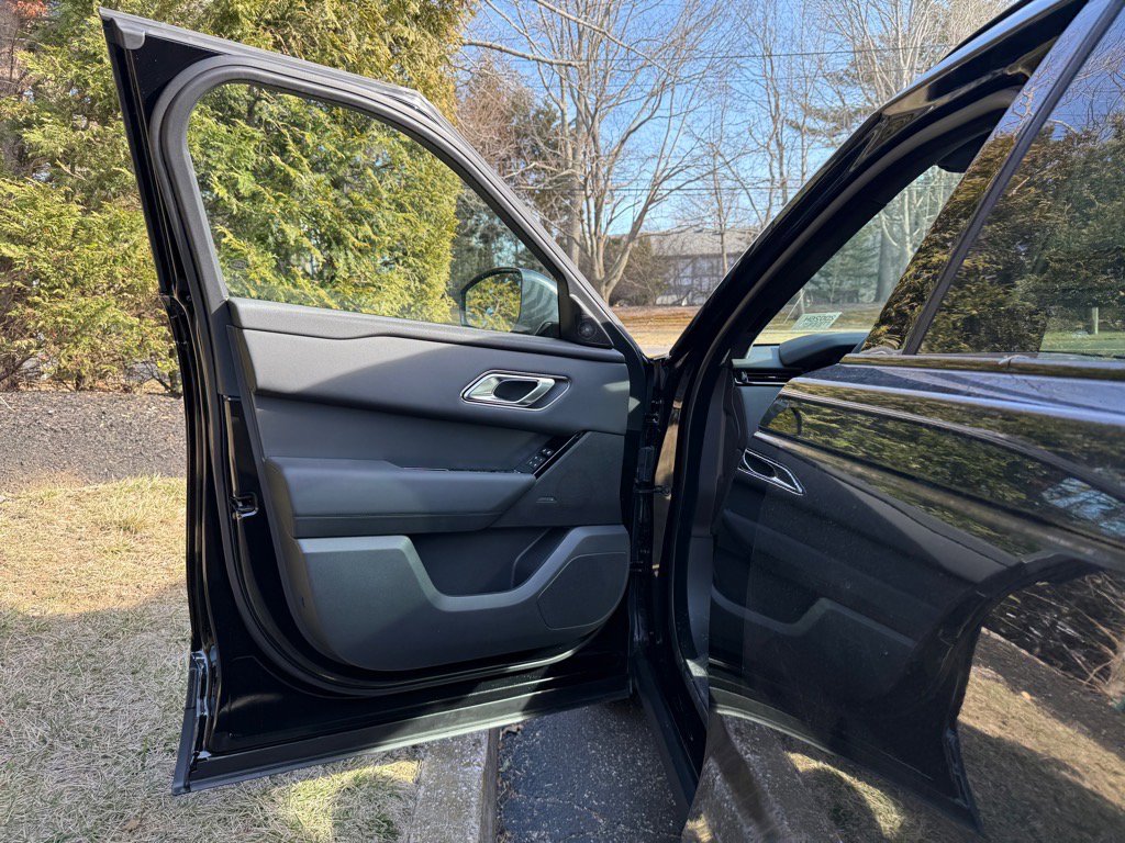 New 2026 Land Rover Range Rover Velar S image 5