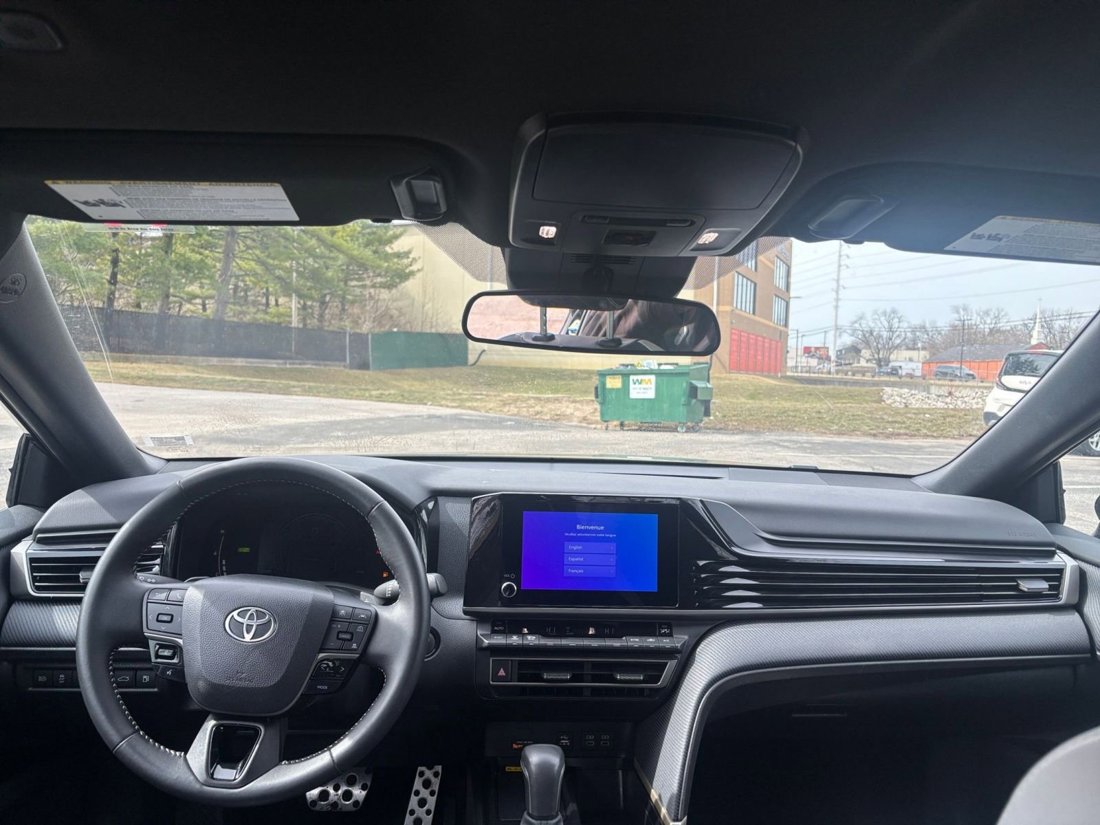 Used 2025 Toyota Camry SE image 31