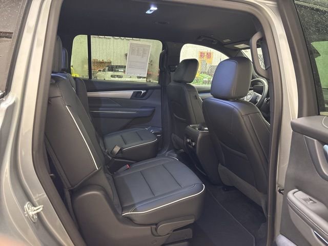 Used 2025 Buick Enclave Preferred image 15