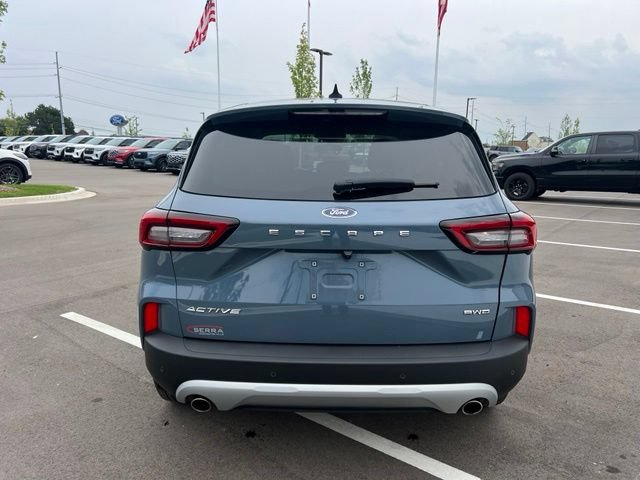 Used 2025 Ford Escape Active w/ Tech Pack #1 AWD/4WD image 6