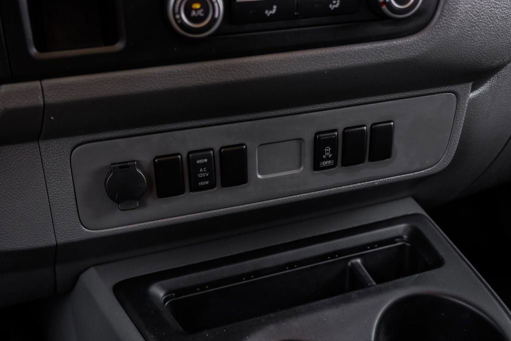 Used 2017 Nissan NV 2500 SV image 19