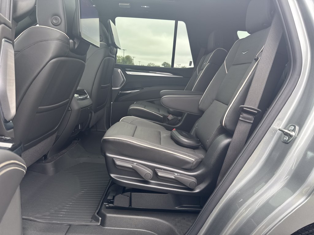 New 2027 Cadillac Escalade Sport w/ Touring Package AWD/4WD image 16