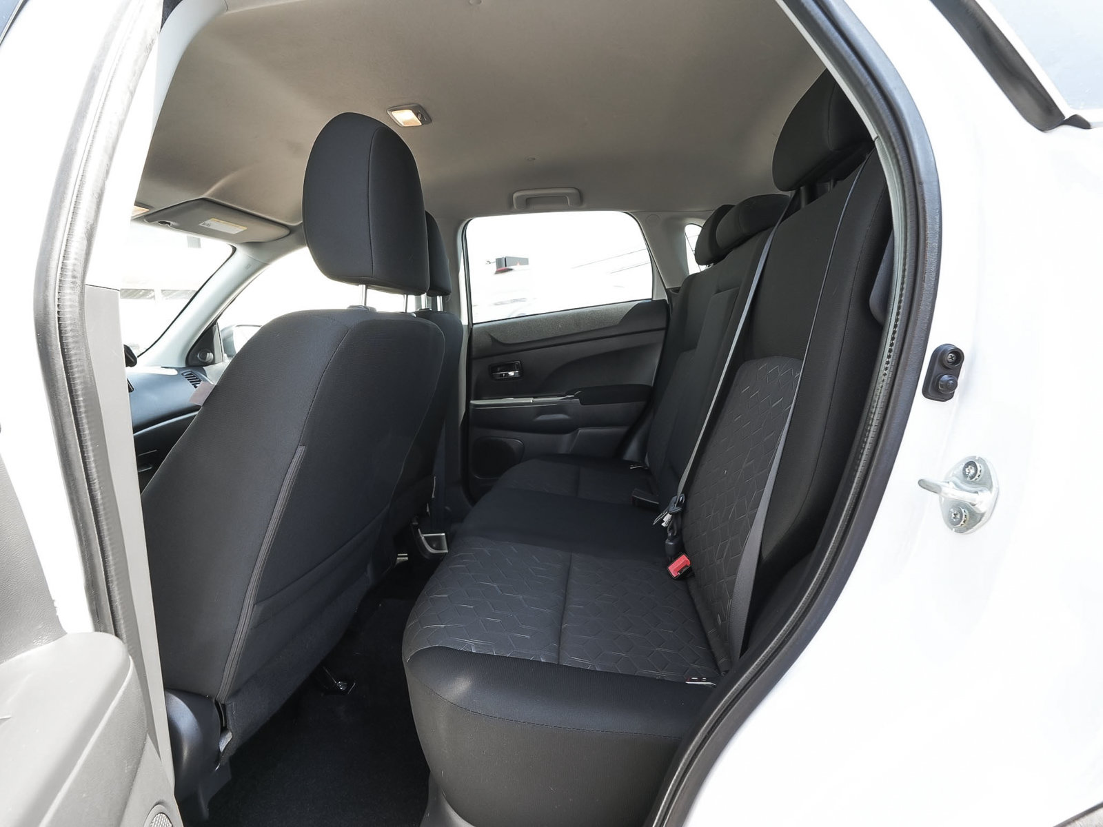 Used 2024 Mitsubishi Outlander Sport ES AWD/4WD image 29