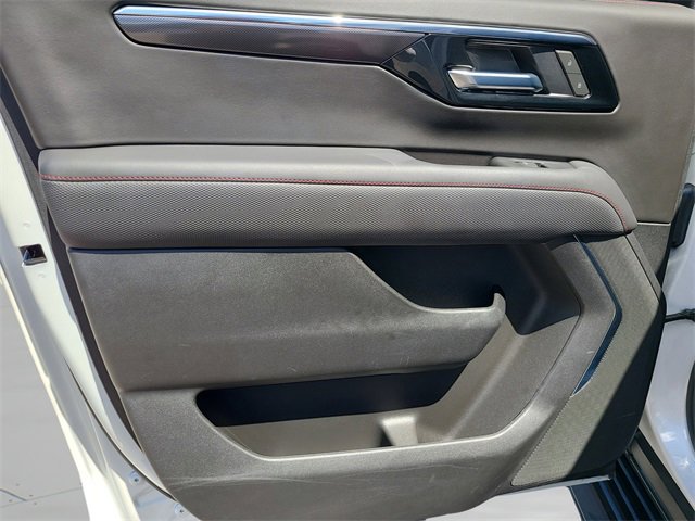 Used 2025 Chevrolet Suburban RST image 20