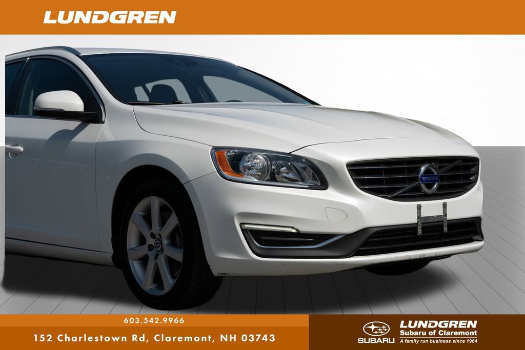 Used 2017 Volvo V60 T5 Premier w/ Convenience Package image 37