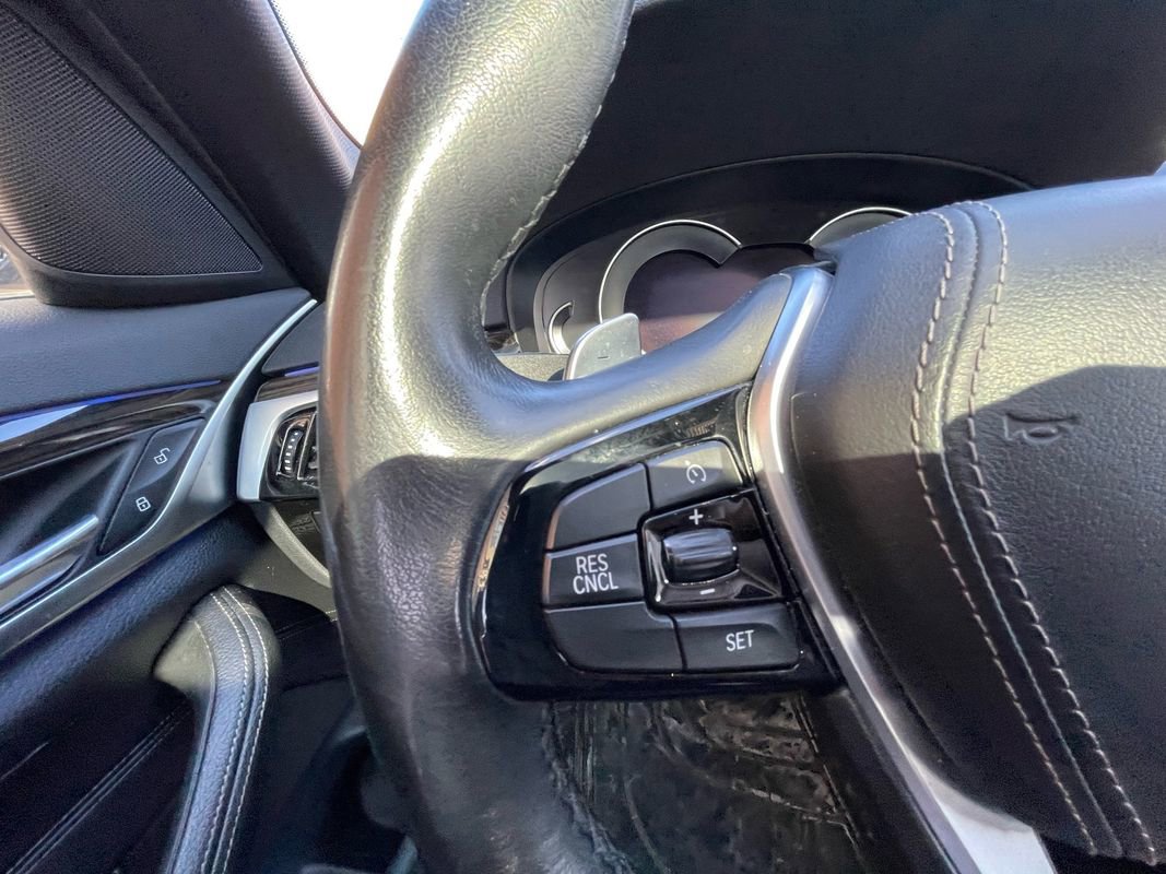 Used 2018 BMW 530i xDrive image 13