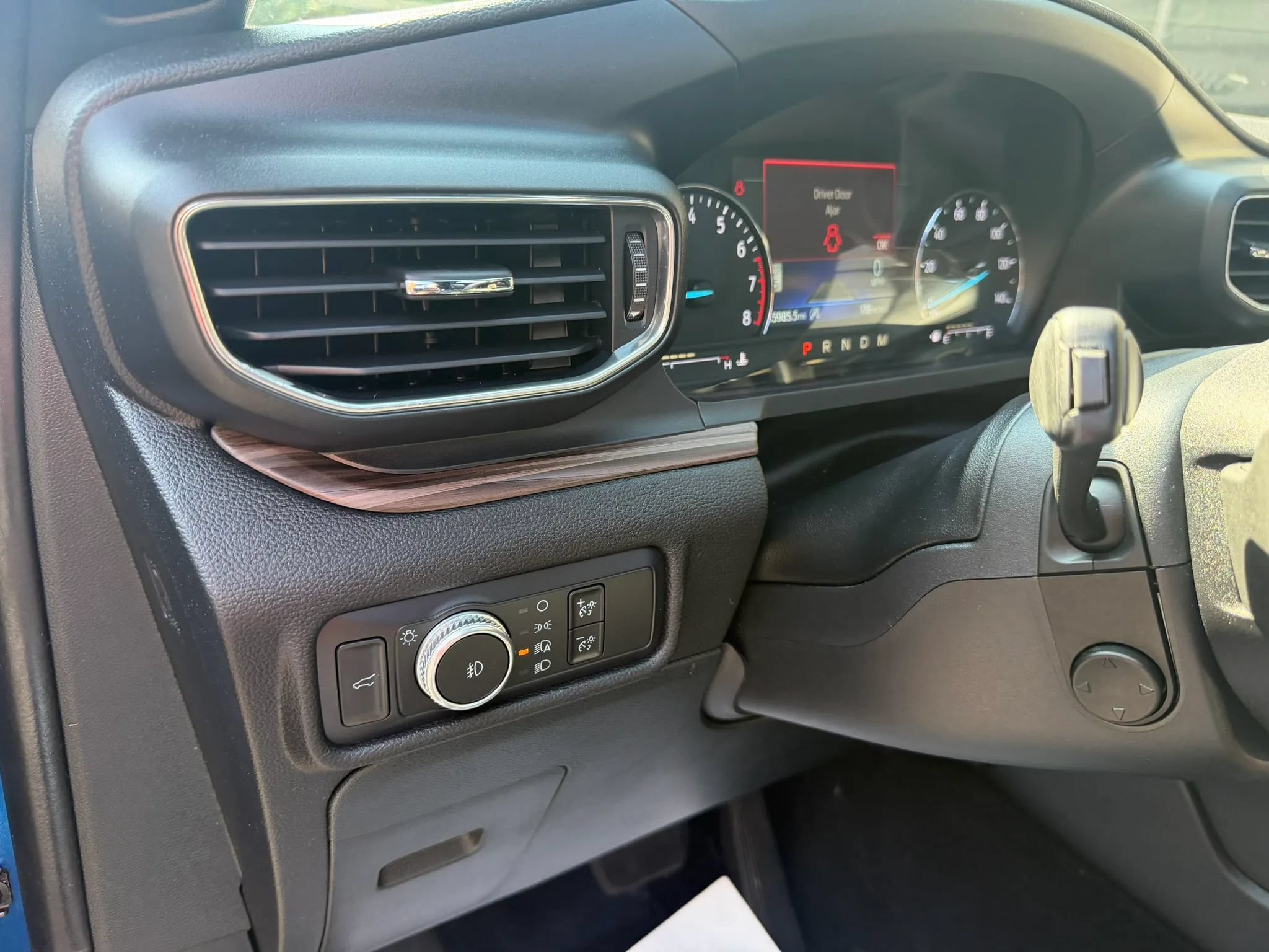 Used 2020 Ford Explorer Limited AWD/4WD image 27