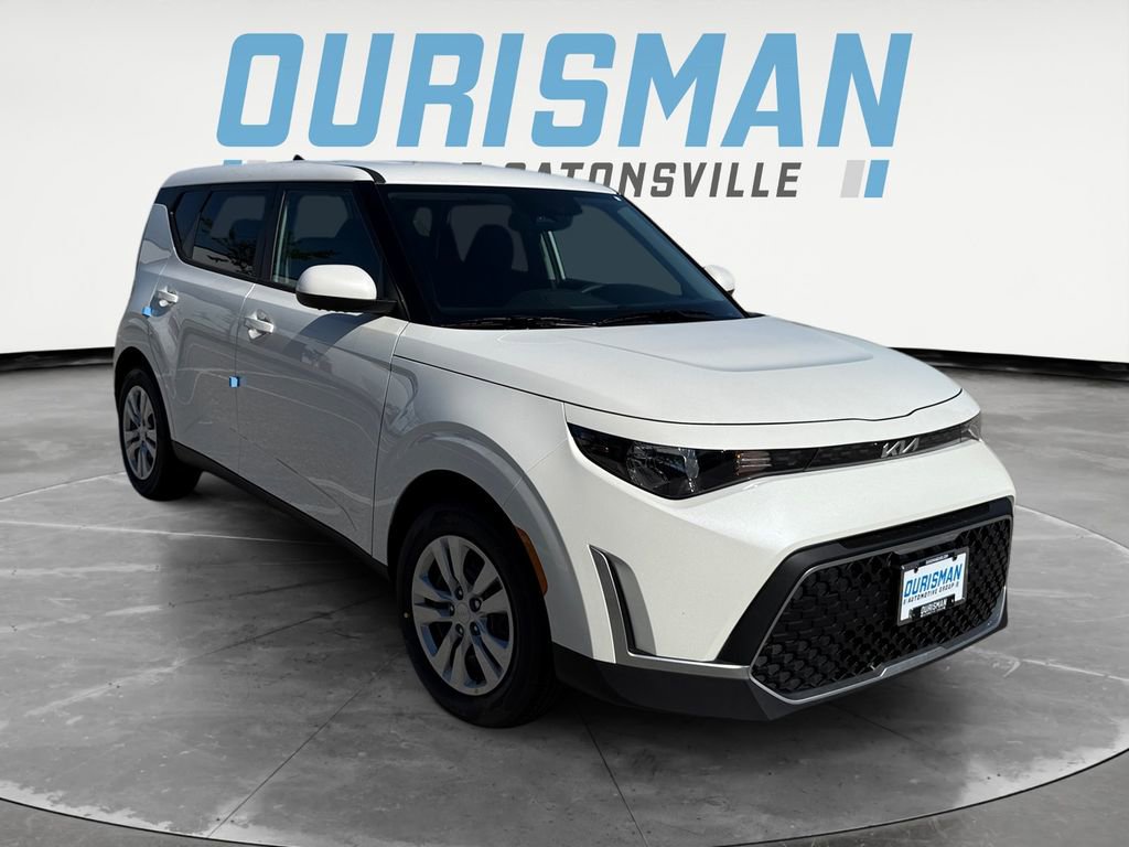 New 2025 Kia Soul LX