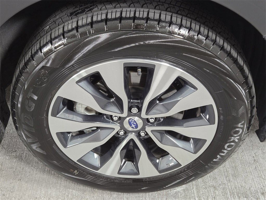 Certified 2025 Subaru Outback Limited XT image 10