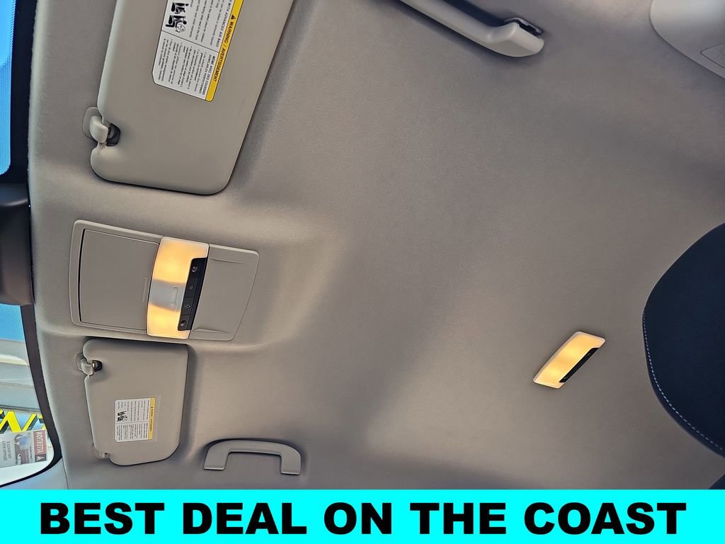 Used 2024 Nissan Sentra SV image 28