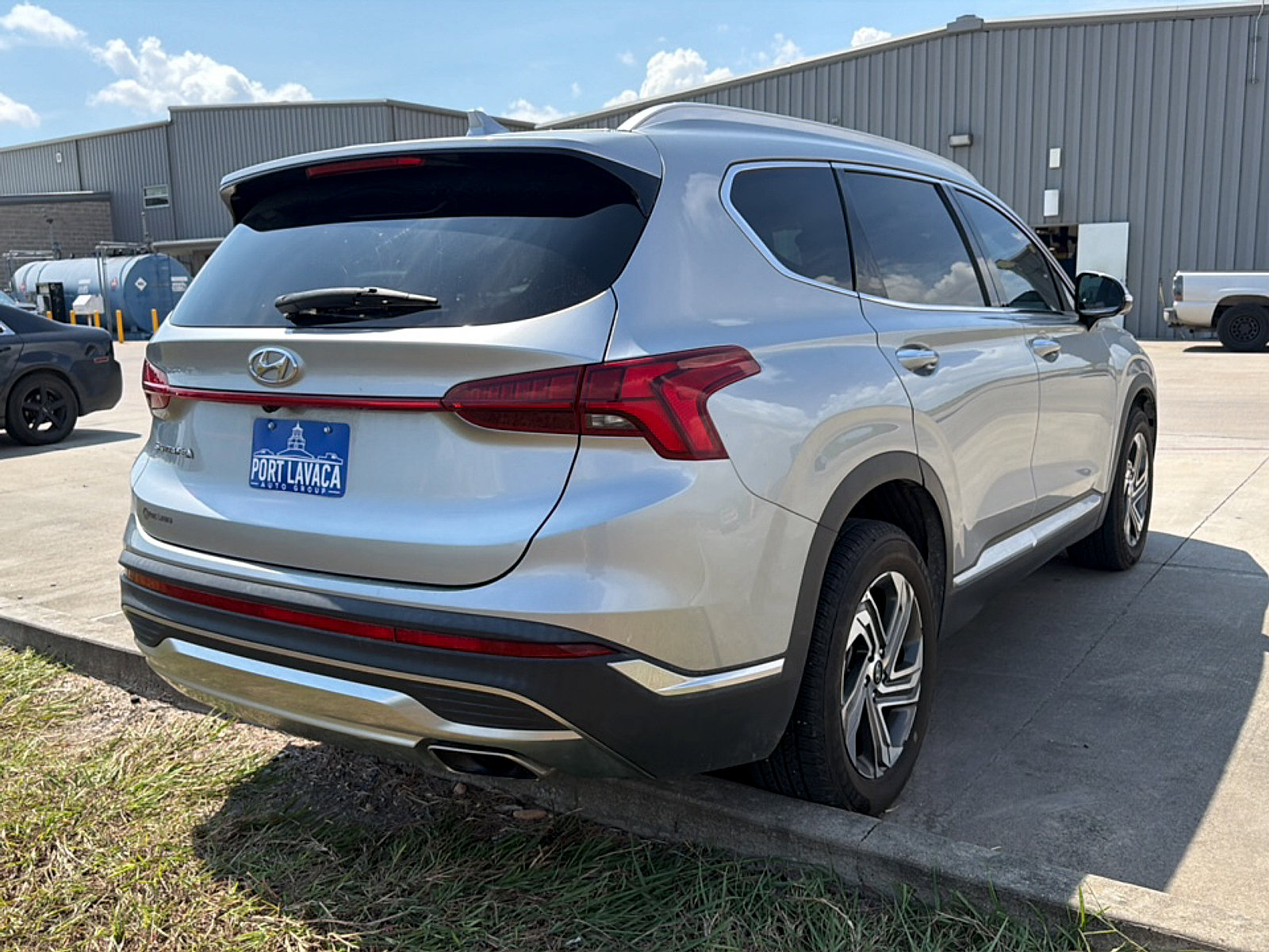 Used 2023 Hyundai Santa Fe SEL w/ Premium Package FWD image 7