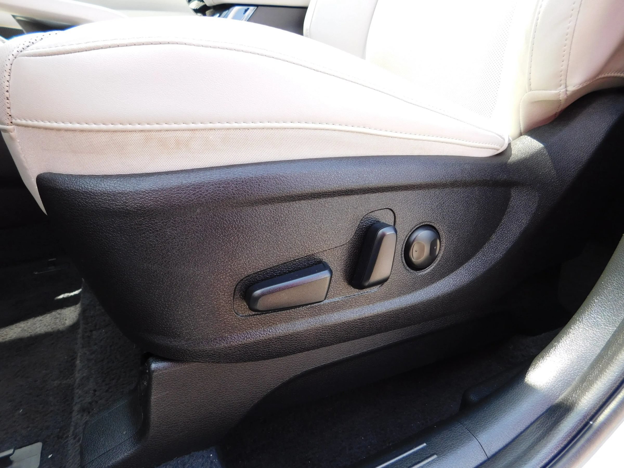 Used 2023 Kia Telluride S w/ S Sunroof Package AWD/4WD image 18