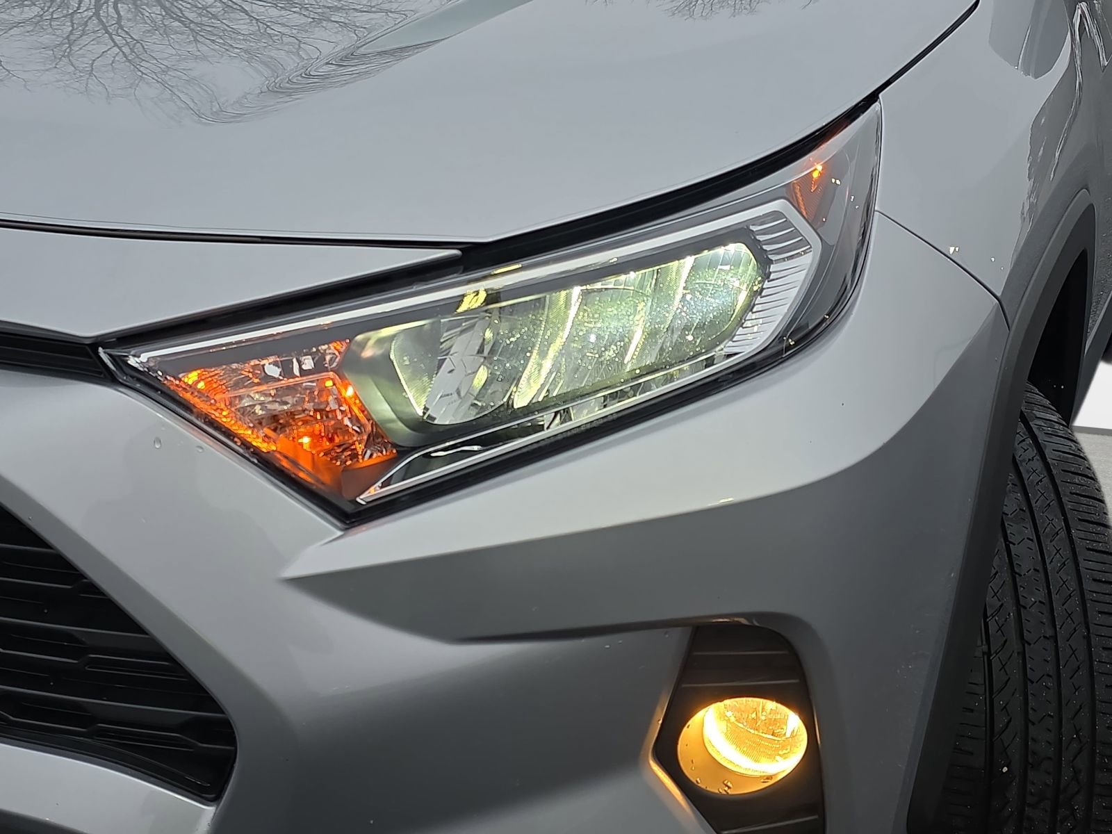 Used 2019 Toyota RAV4 XLE Premium image 31