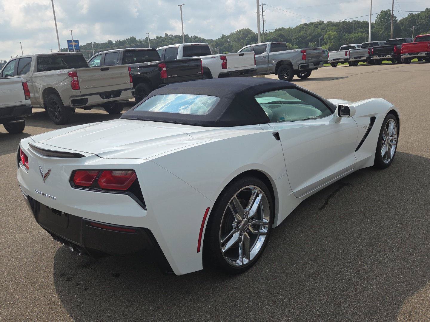 Used 2018 Chevrolet Corvette Stingray Convertible w/ 2LT Preferred Equipment Group RWD image 6