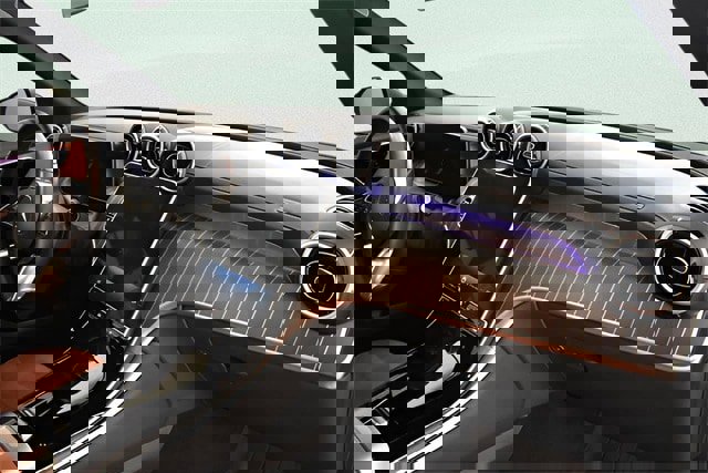 Used 2024 Mercedes-Benz GLC 300 4MATIC image 20