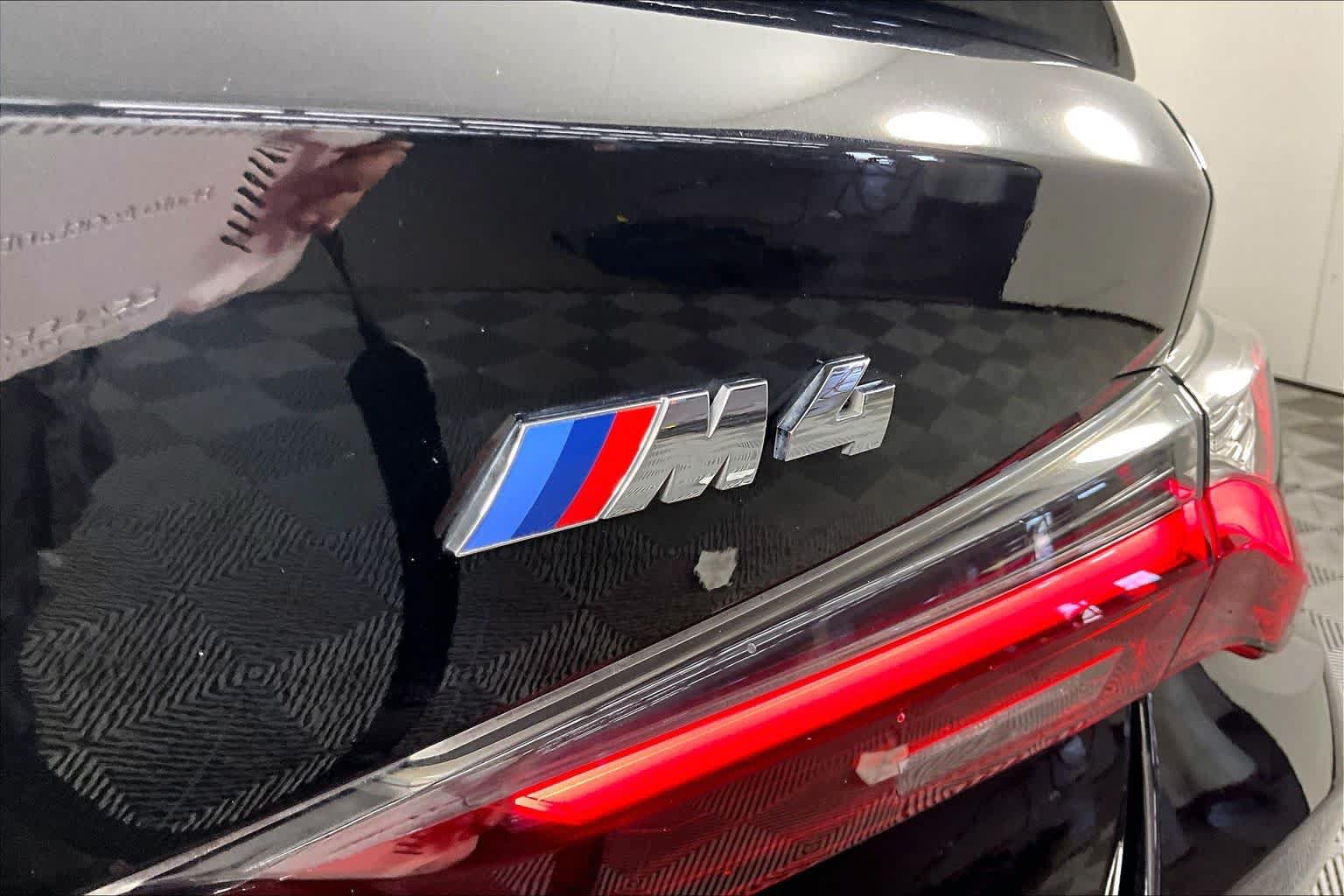 Used 2021 BMW M4 Coupe w/ Executive Package RWD image 29