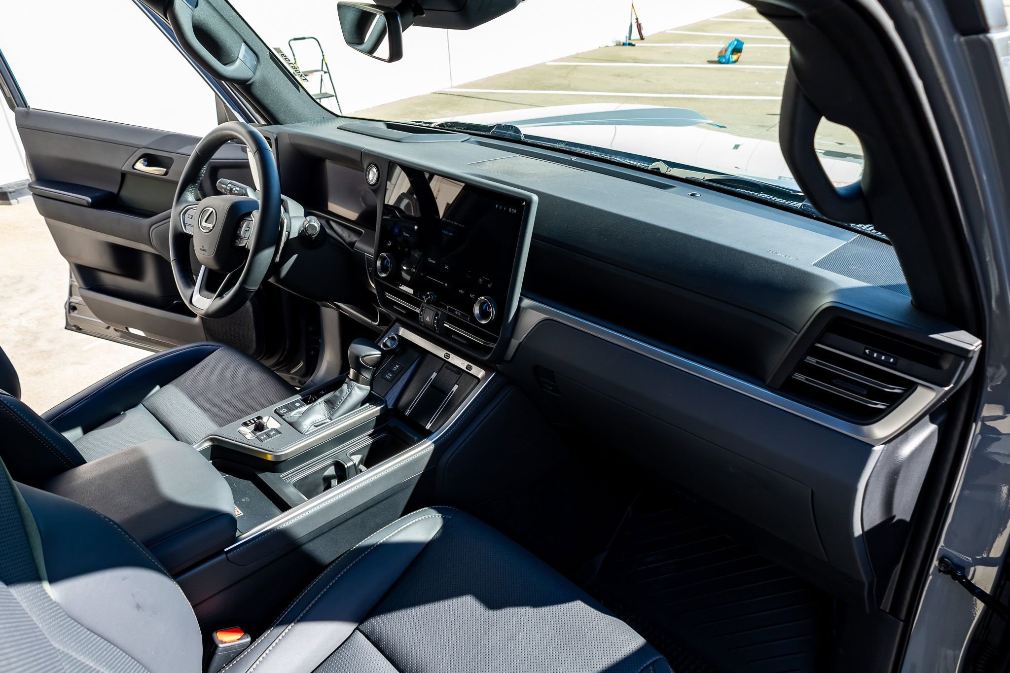 Used 2025 Lexus GX 550 550 Overtrail image 17
