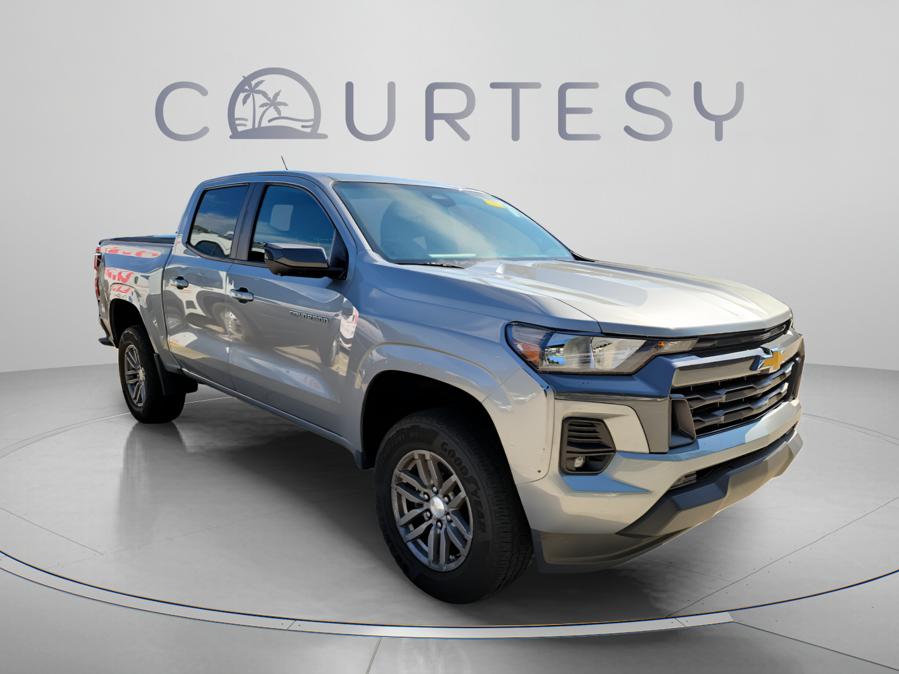 Used 2023 Chevrolet Colorado LT w/ LT Convenience Package II RWD image 4