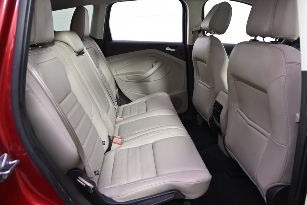 Used 2017 Ford Escape Titanium w/ Equipment Group 301A AWD/4WD image 18