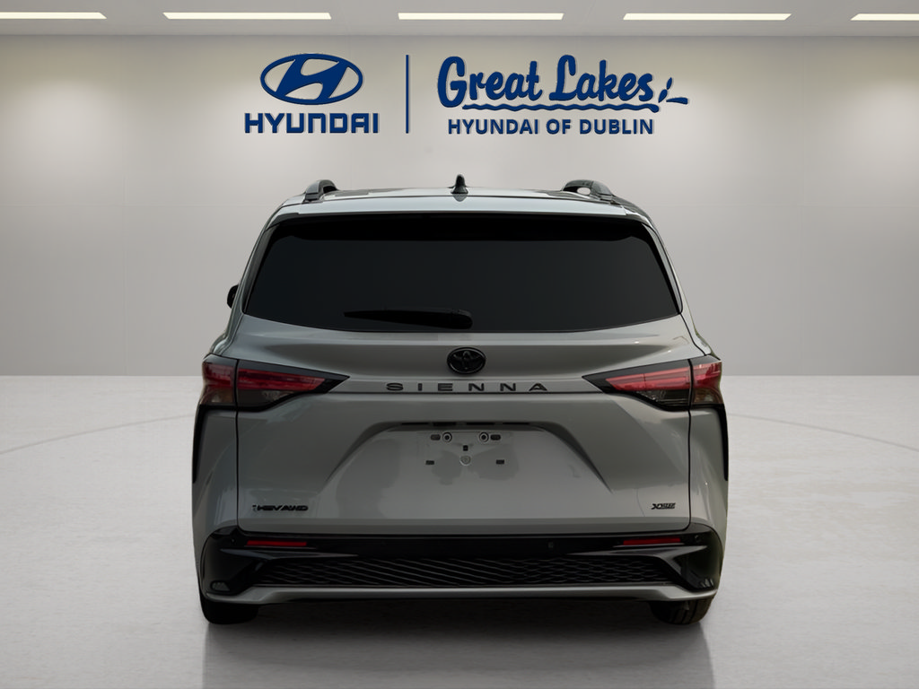 Used 2026 Toyota Sienna XSE AWD/4WD image 4