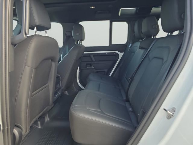 Used 2025 Land Rover Defender 110 S image 12