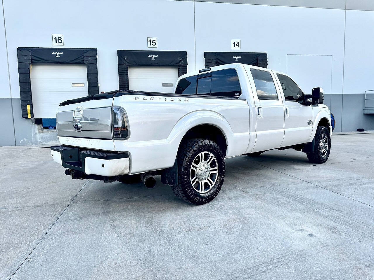 Used 2016 Ford F250 Platinum w/ Platinum Package AWD/4WD image 20