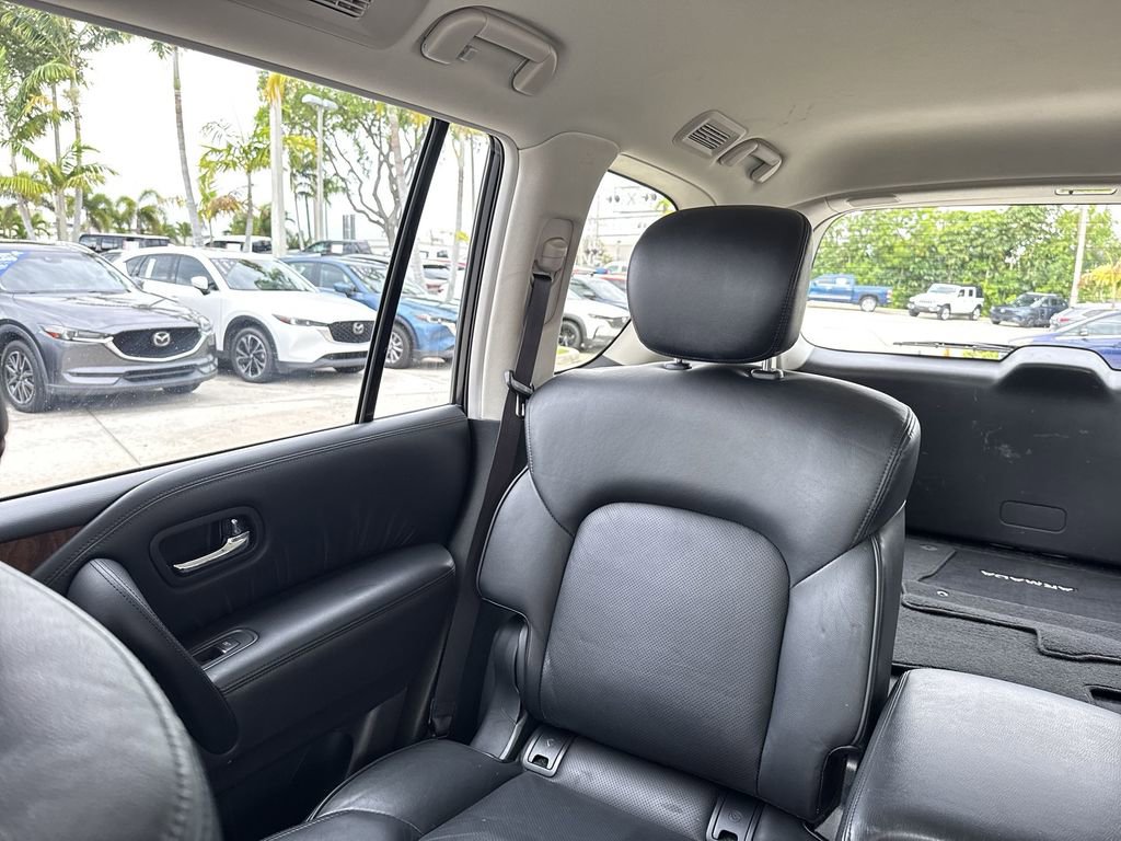 Used 2024 Nissan Armada SL w/ Captain's Chairs Package AWD/4WD image 17