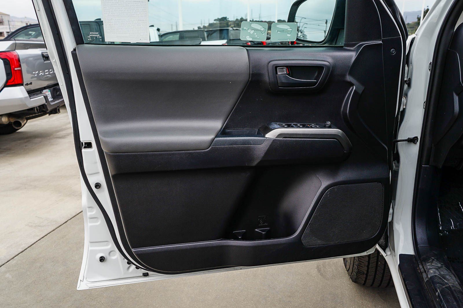 Certified 2020 Toyota Tacoma SR5 RWD image 21