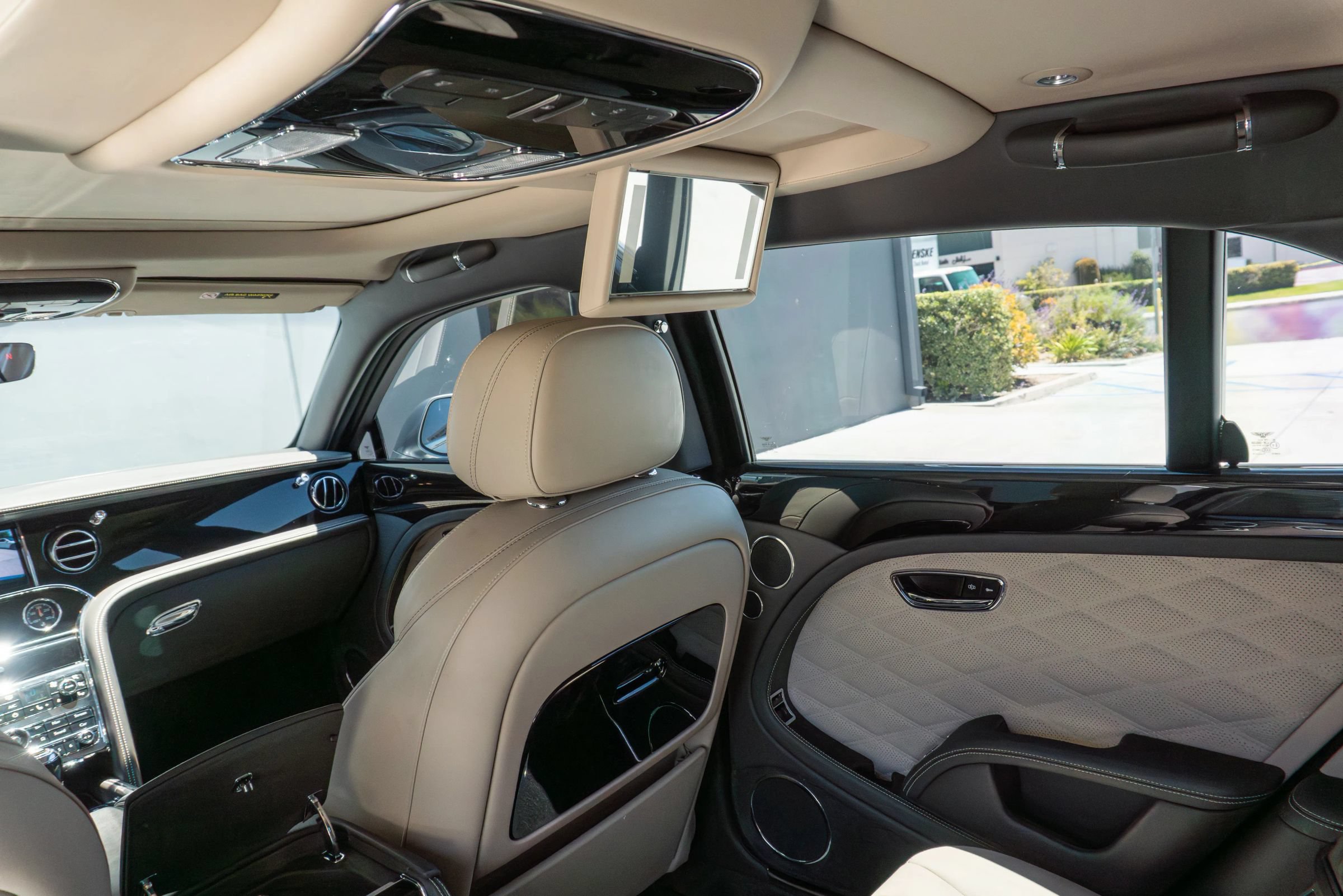 Used 2020 Bentley Mulsanne RWD image 60
