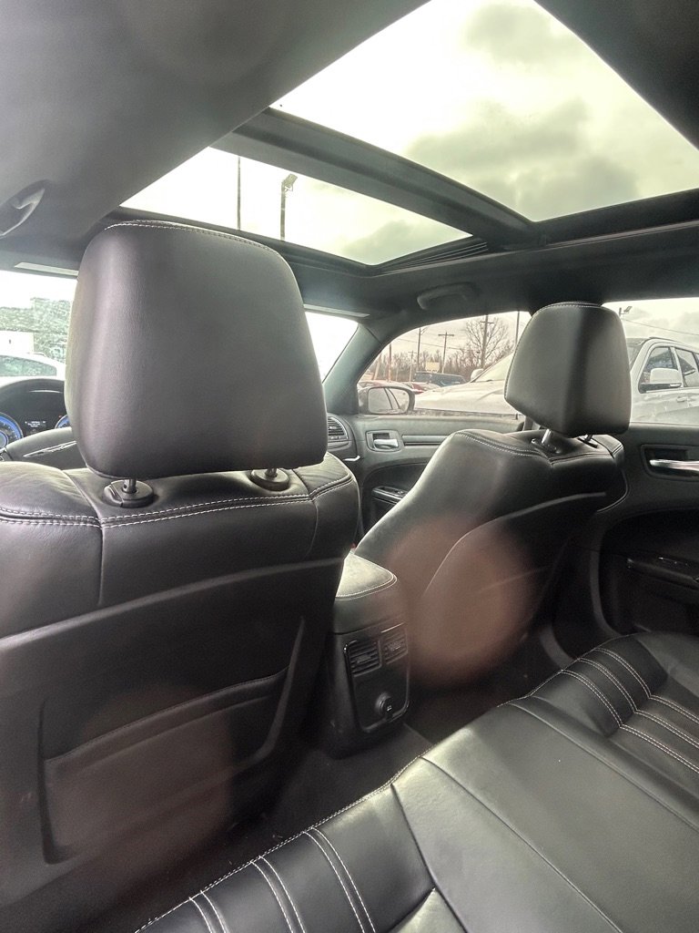 Used 2014 Chrysler 300 S image 15
