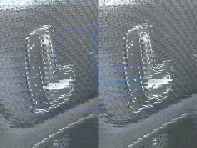 Used 2020 Mercedes-Benz GLB 250 w/ AMG Line image 23