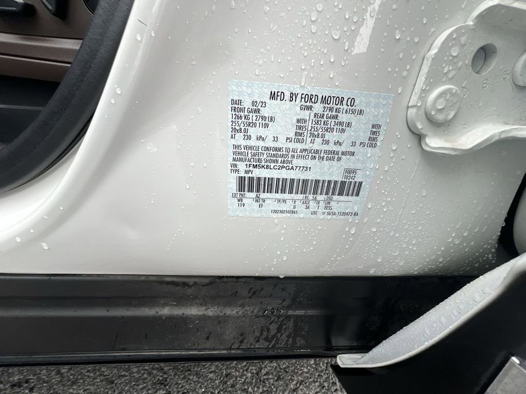 Used 2023 Ford Explorer King Ranch w/ Technology Package image 34