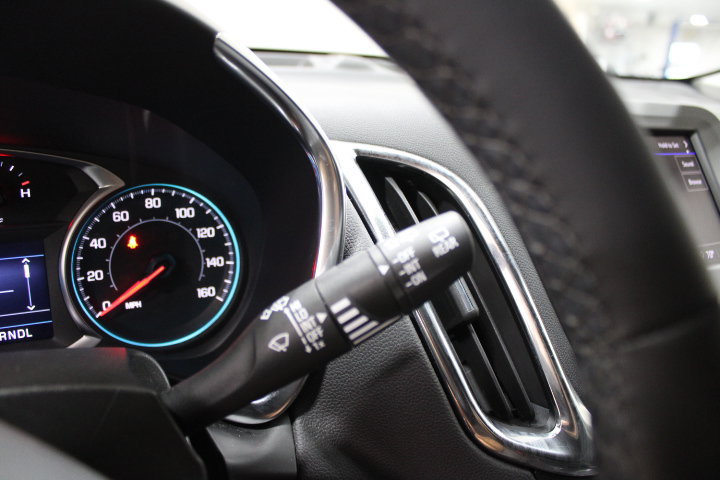 Used 2024 Chevrolet Equinox LT FWD image 39