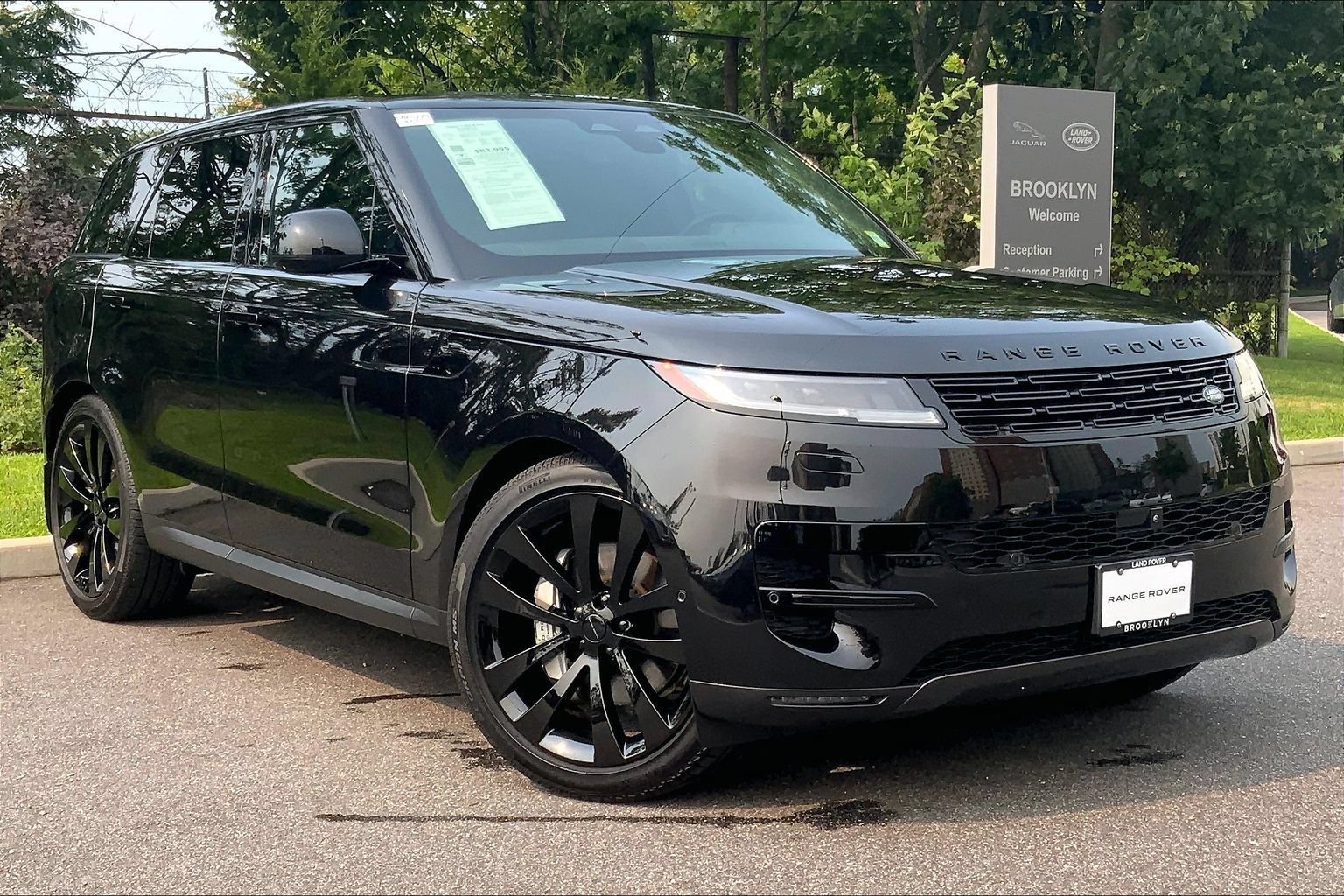 Certified 2026 Land Rover Range Rover Sport SE AWD/4WD image 2