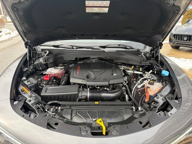 Used 2023 Alfa Romeo Stelvio Ti image 10