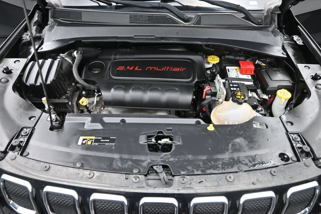 Used 2022 Jeep Compass Limited w/ Elite Group AWD/4WD image 40