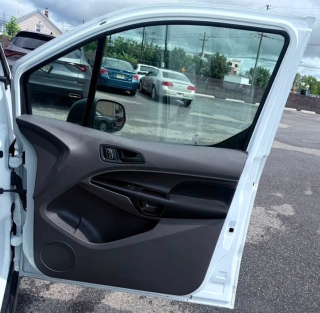 Used 2020 Ford Transit Connect XL FWD image 16