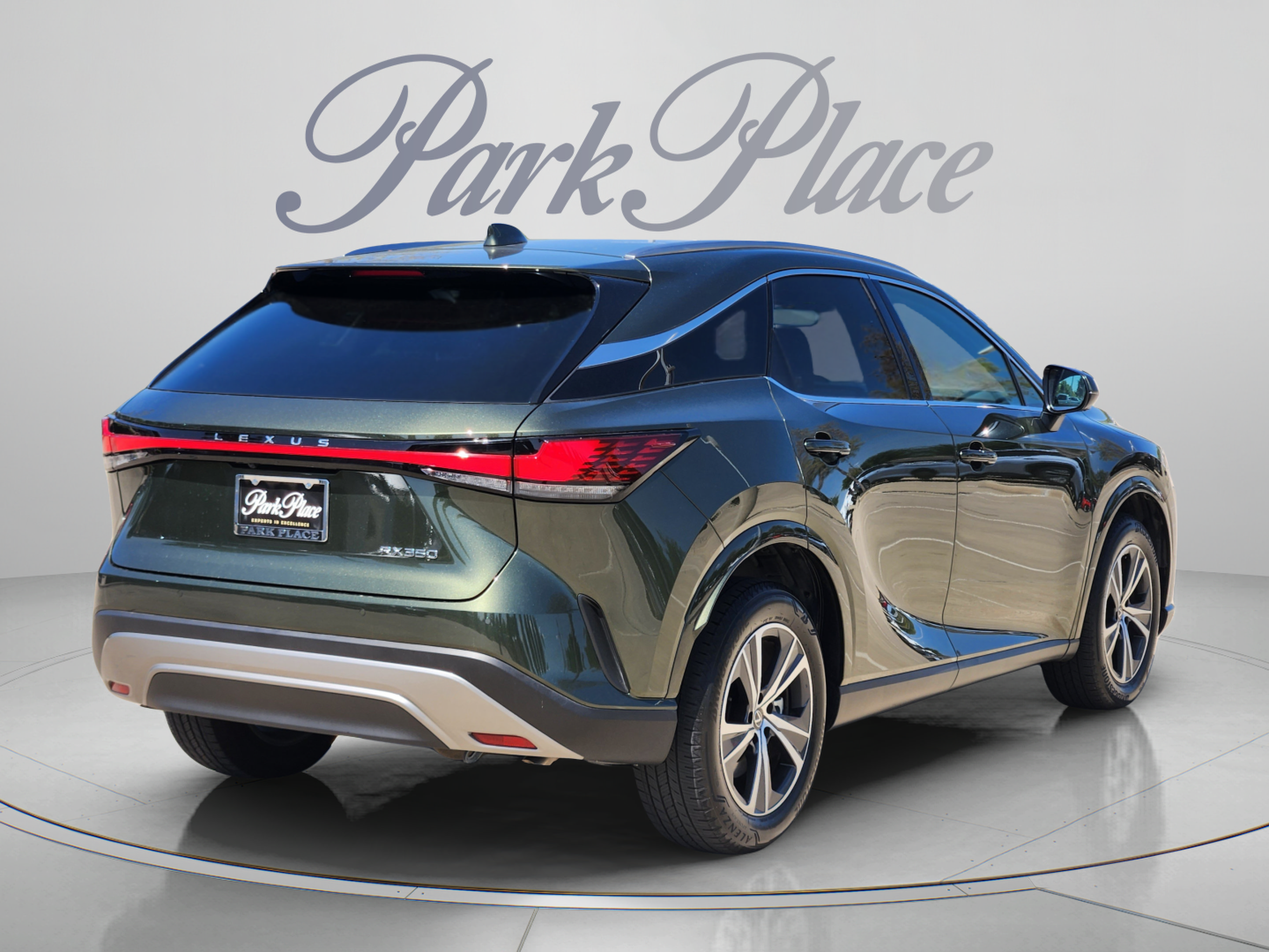 Used 2025 Lexus RX 350 Premium w/ Accessory Package (Z1) FWD image 5