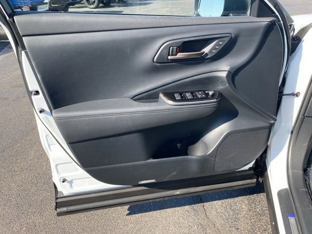 New 2025 Toyota Crown Signia image 23