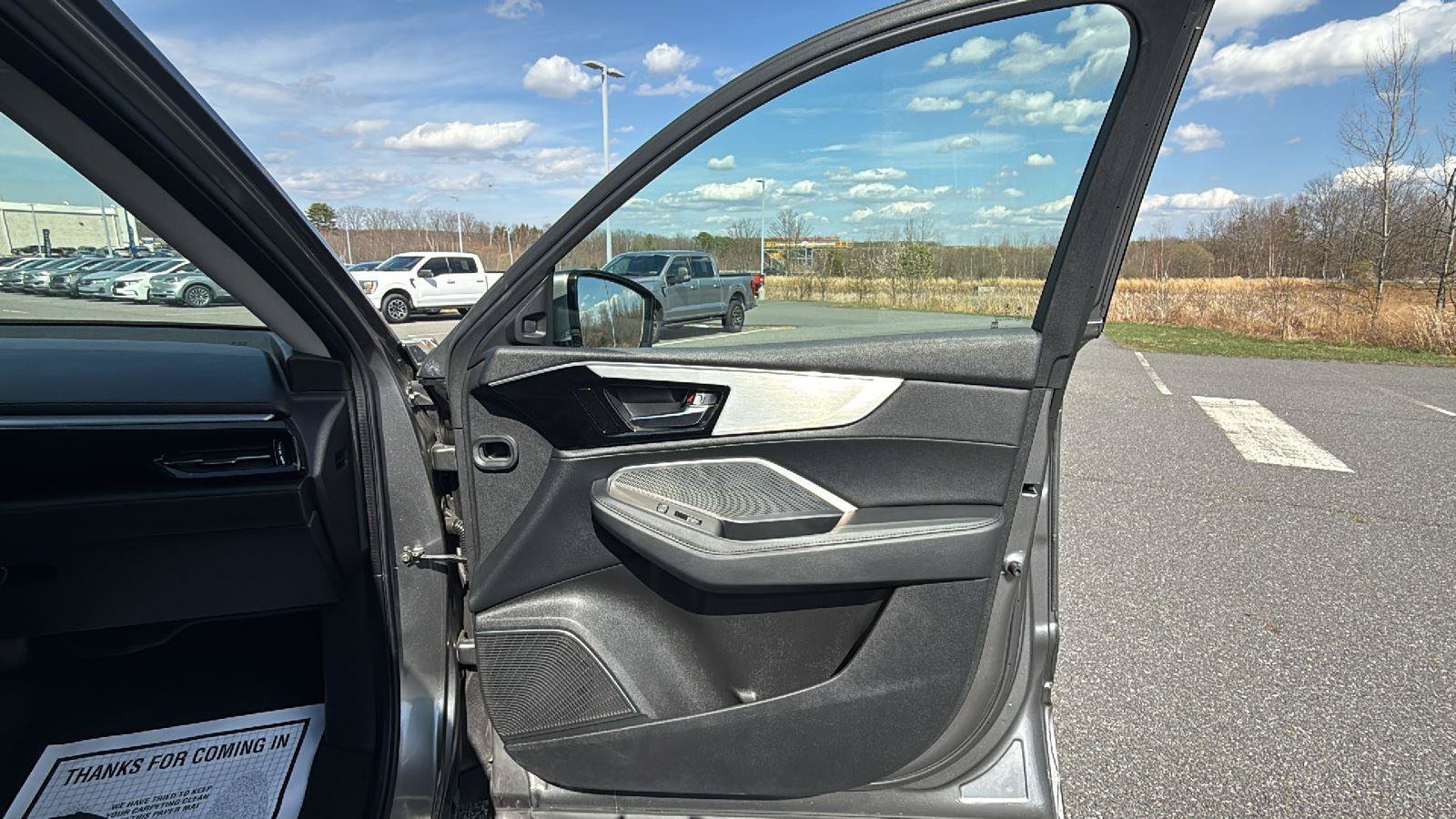 Used 2023 Acura MDX SH-AWD image 15