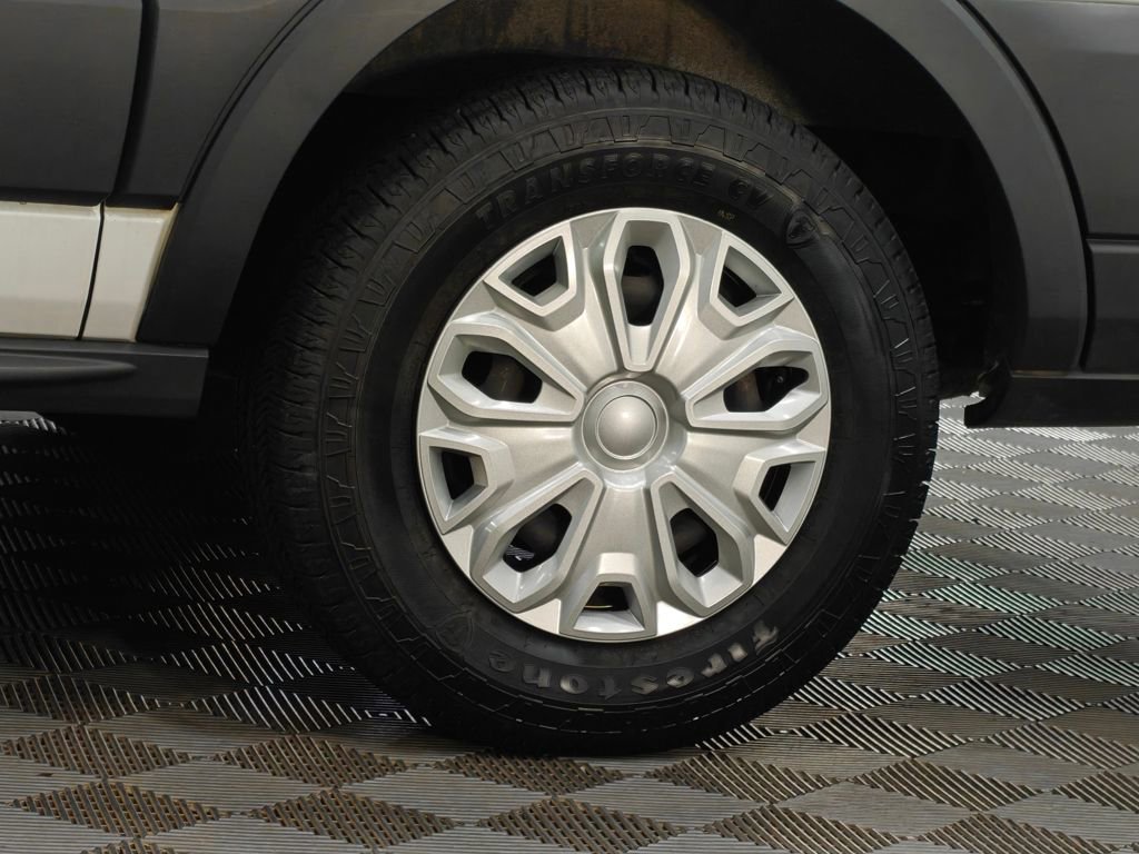 Used 2015 Ford Transit 150 XLT image 45