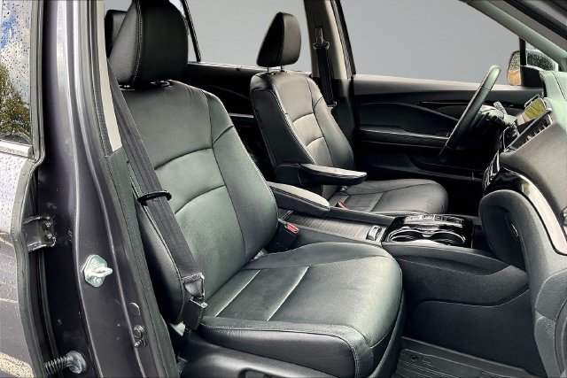 Used 2022 Honda Pilot Touring image 30