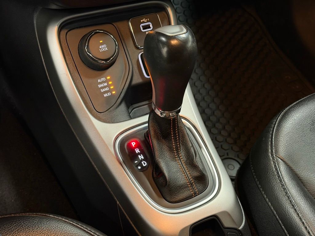 Used 2020 Jeep Compass Latitude w/ Cold Weather Group image 29