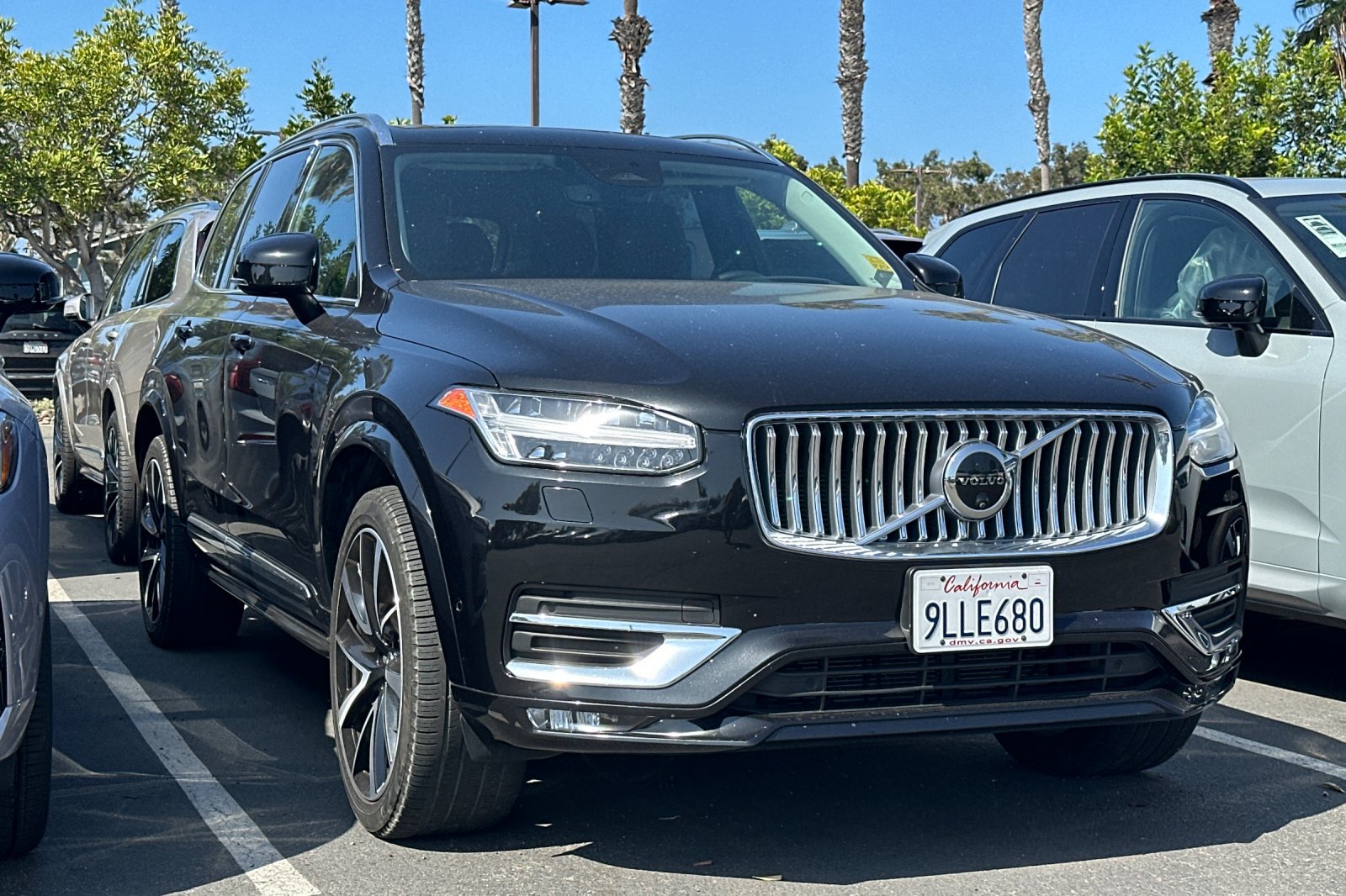 Used 2024 Volvo XC90 B6 Ultimate w/ Protection Package Premier AWD/4WD image 2
