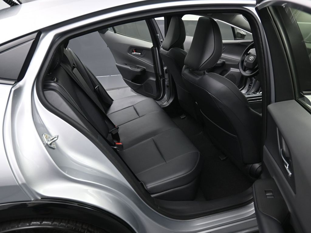 Certified 2024 Toyota Prius XLE image 30